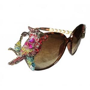 Red Robin Sunglasses